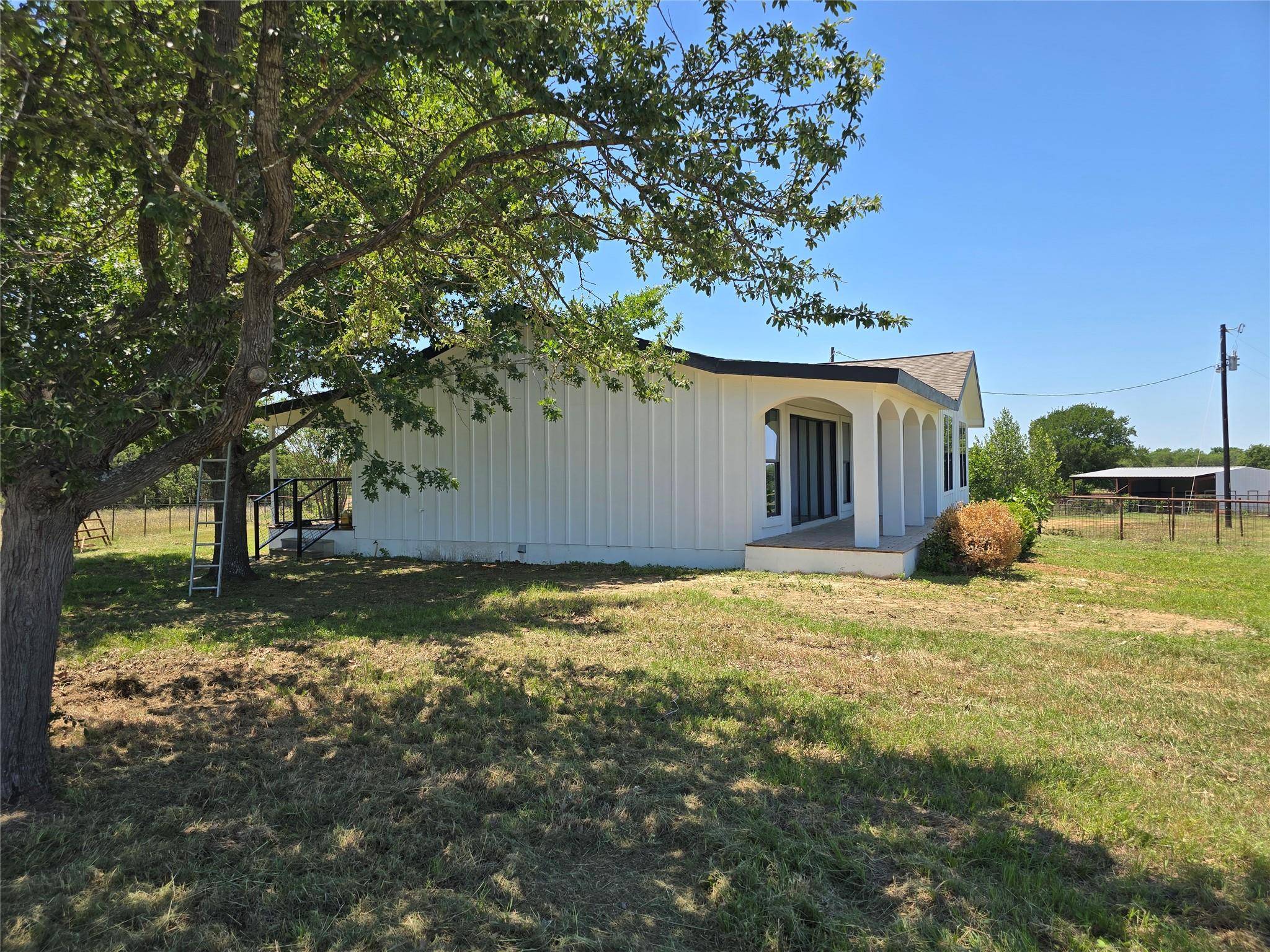 Rockdale, TX 76567,930 Elm Creek RD