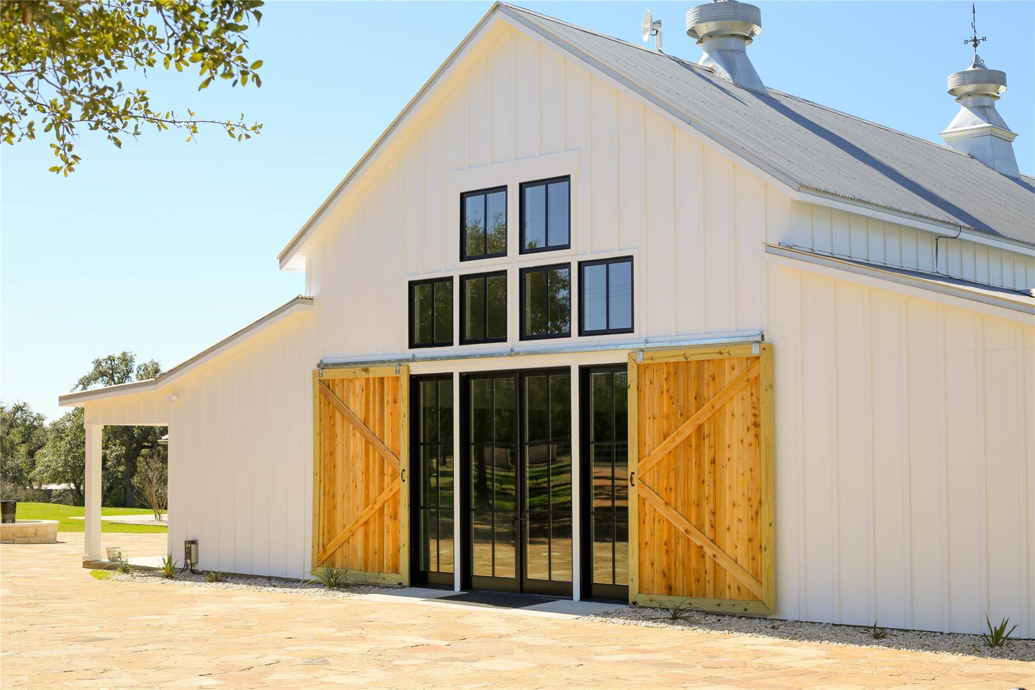 Dripping Springs, TX 78620,5001 McGregor LN