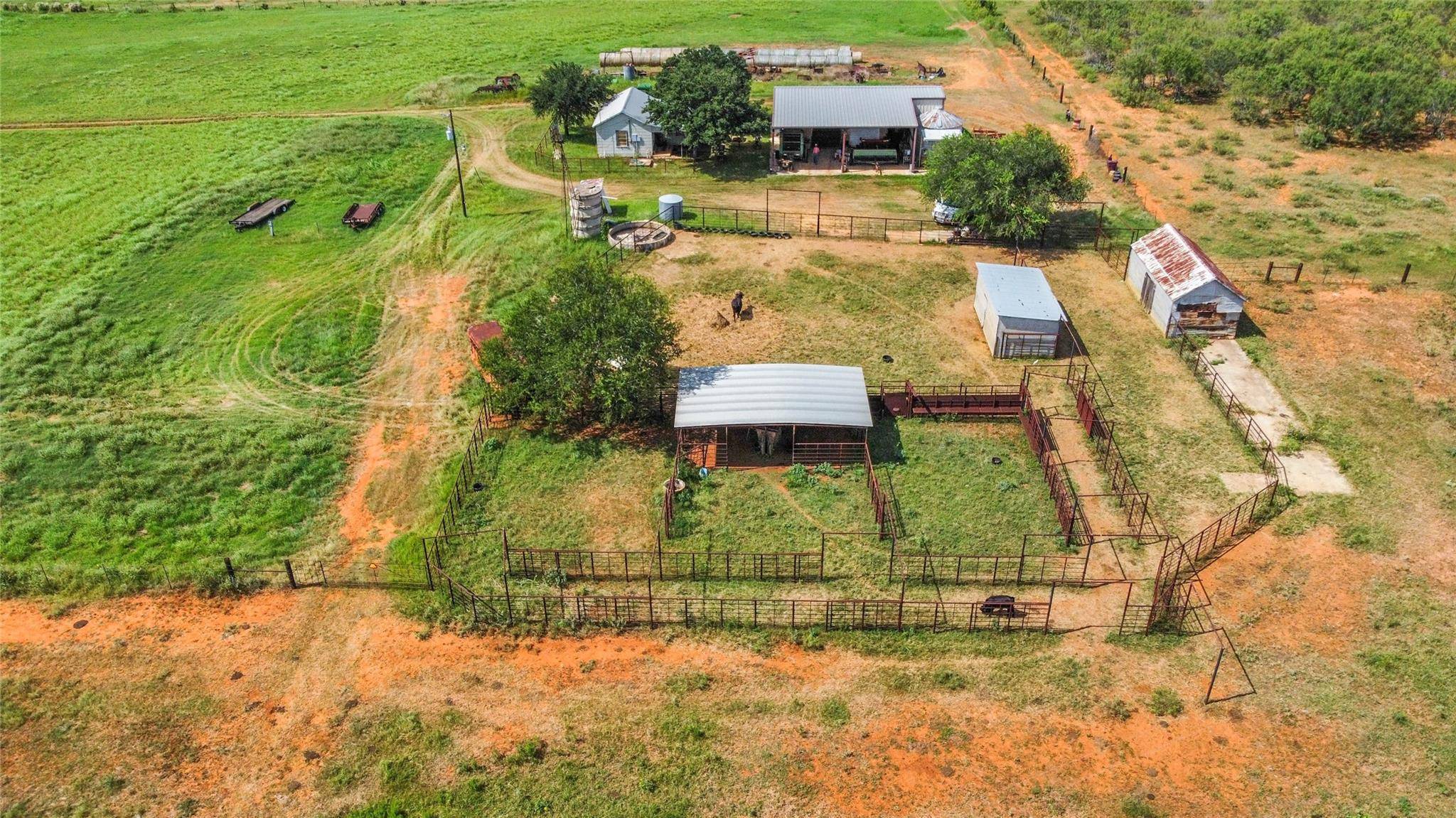 Jourdanton, TX 78026,000 BLUNTZER RD