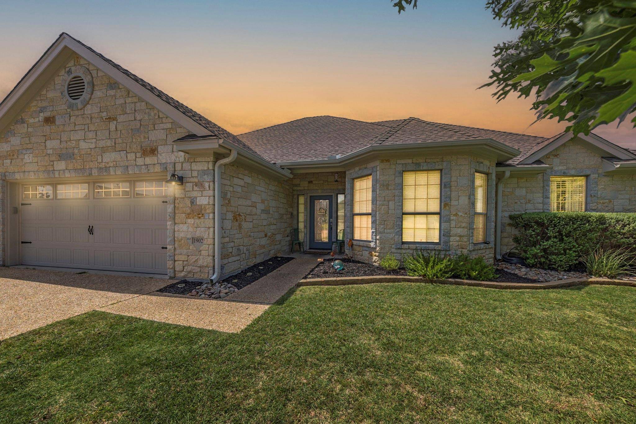 Salado, TX 76571,1902 Southview DR