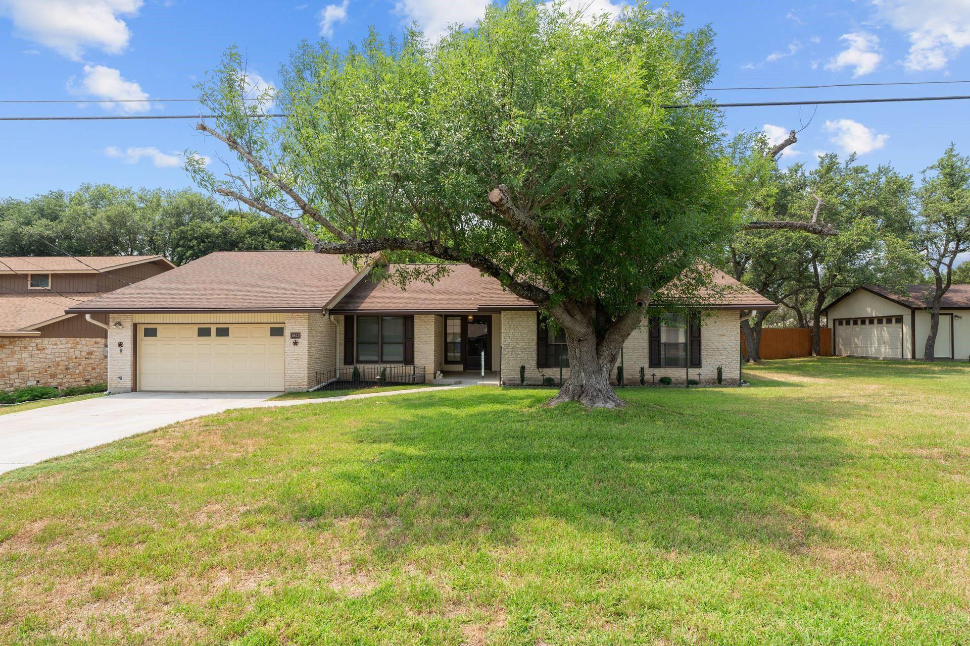 Lago Vista, TX 78645,5402 Thunderbird ST