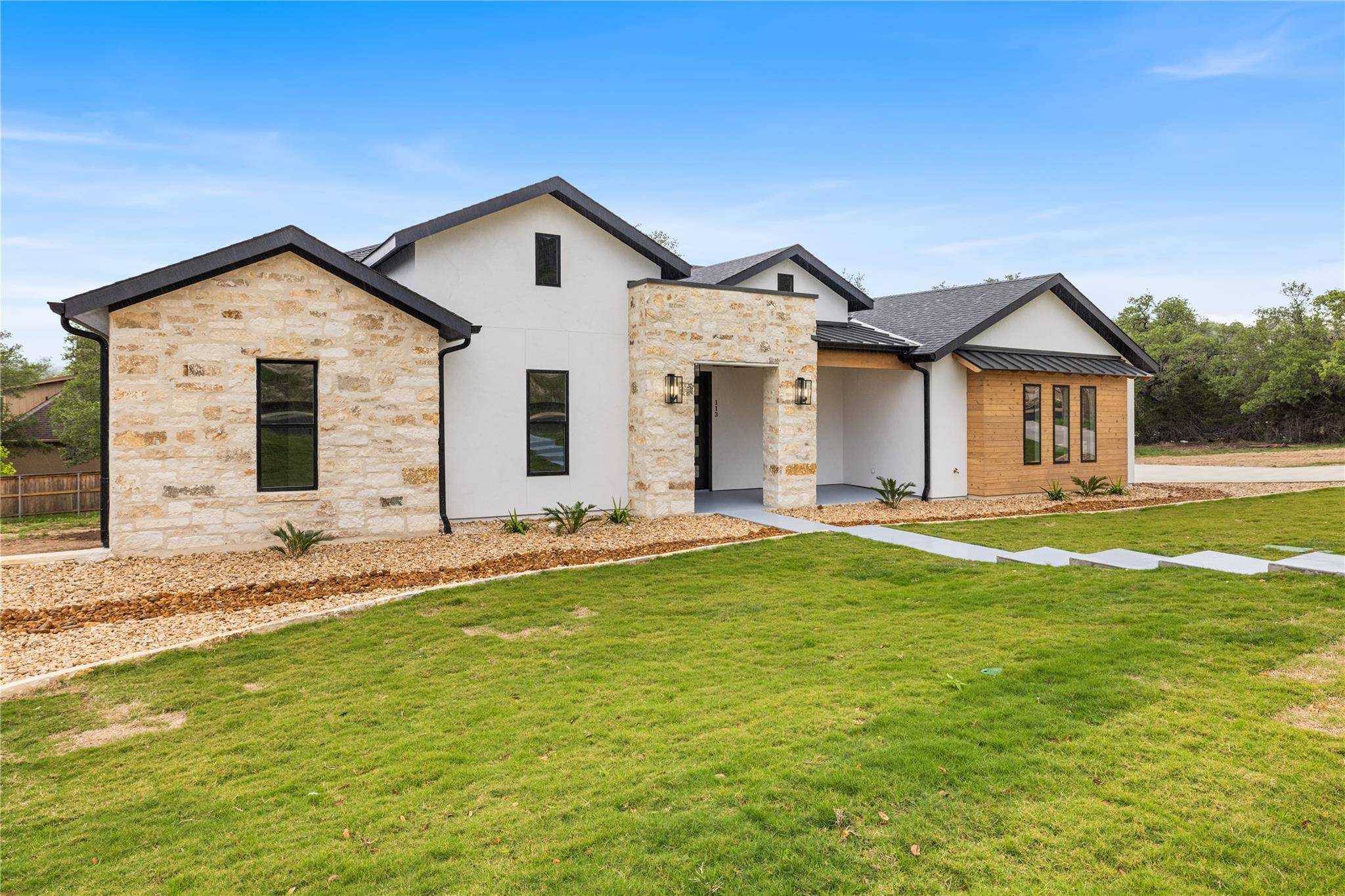 Fredericksburg, TX 78624,113 Stoneledge DR