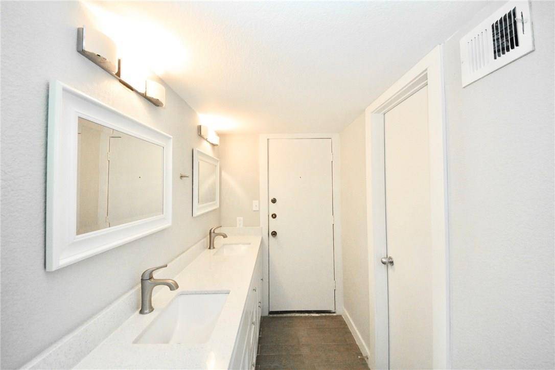 Austin, TX 78701,1600 West Ave #15