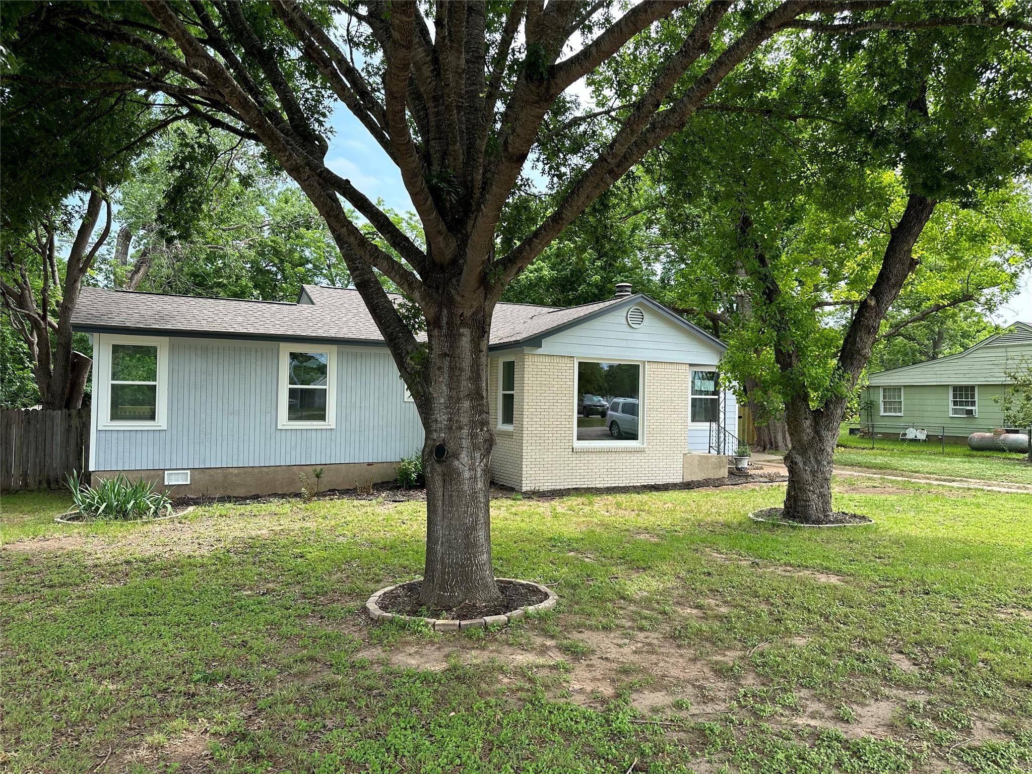 Bastrop, TX 78602,104 Hasler ST