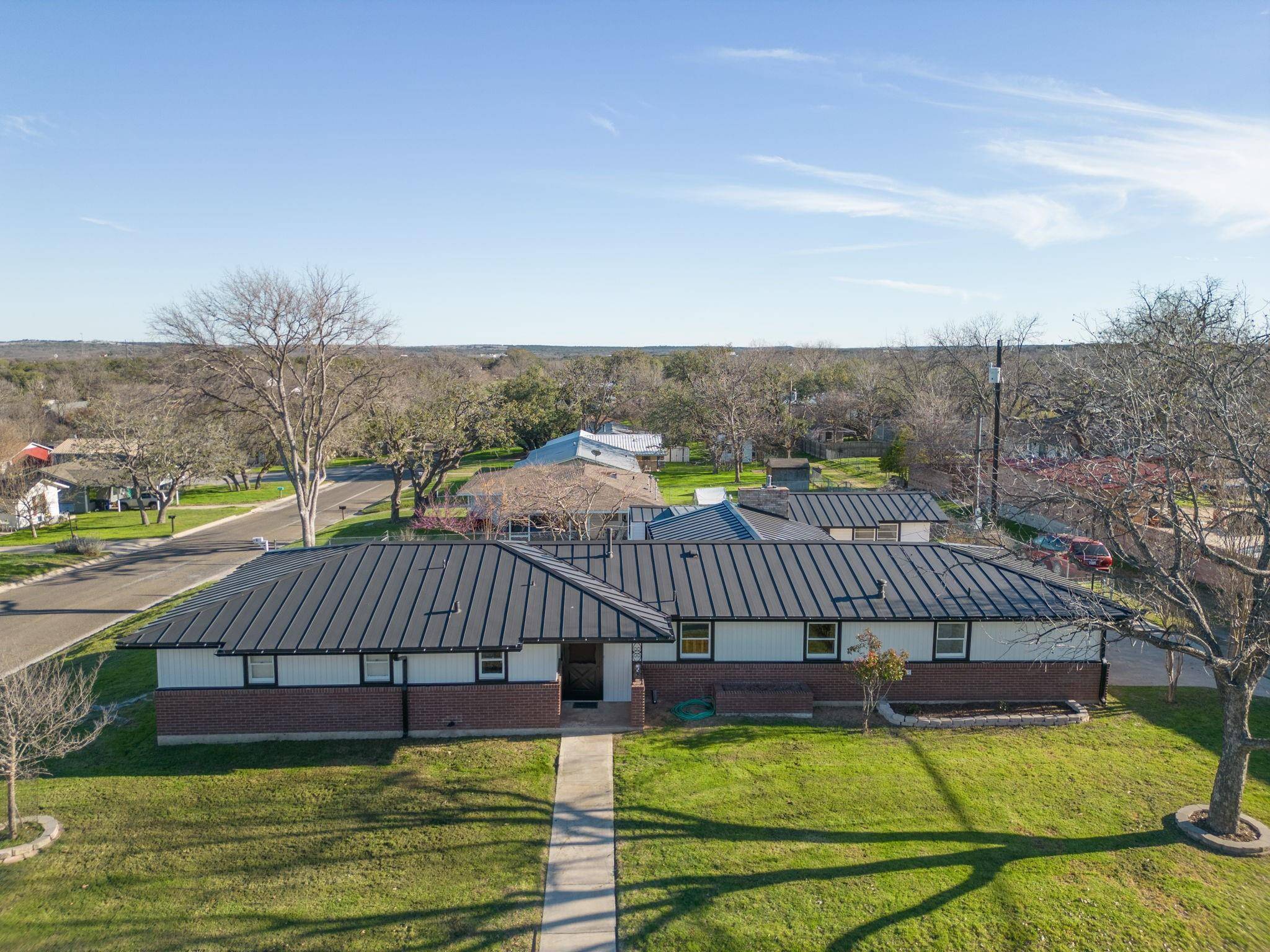 Lampasas, TX 76550,2 Perkins ST