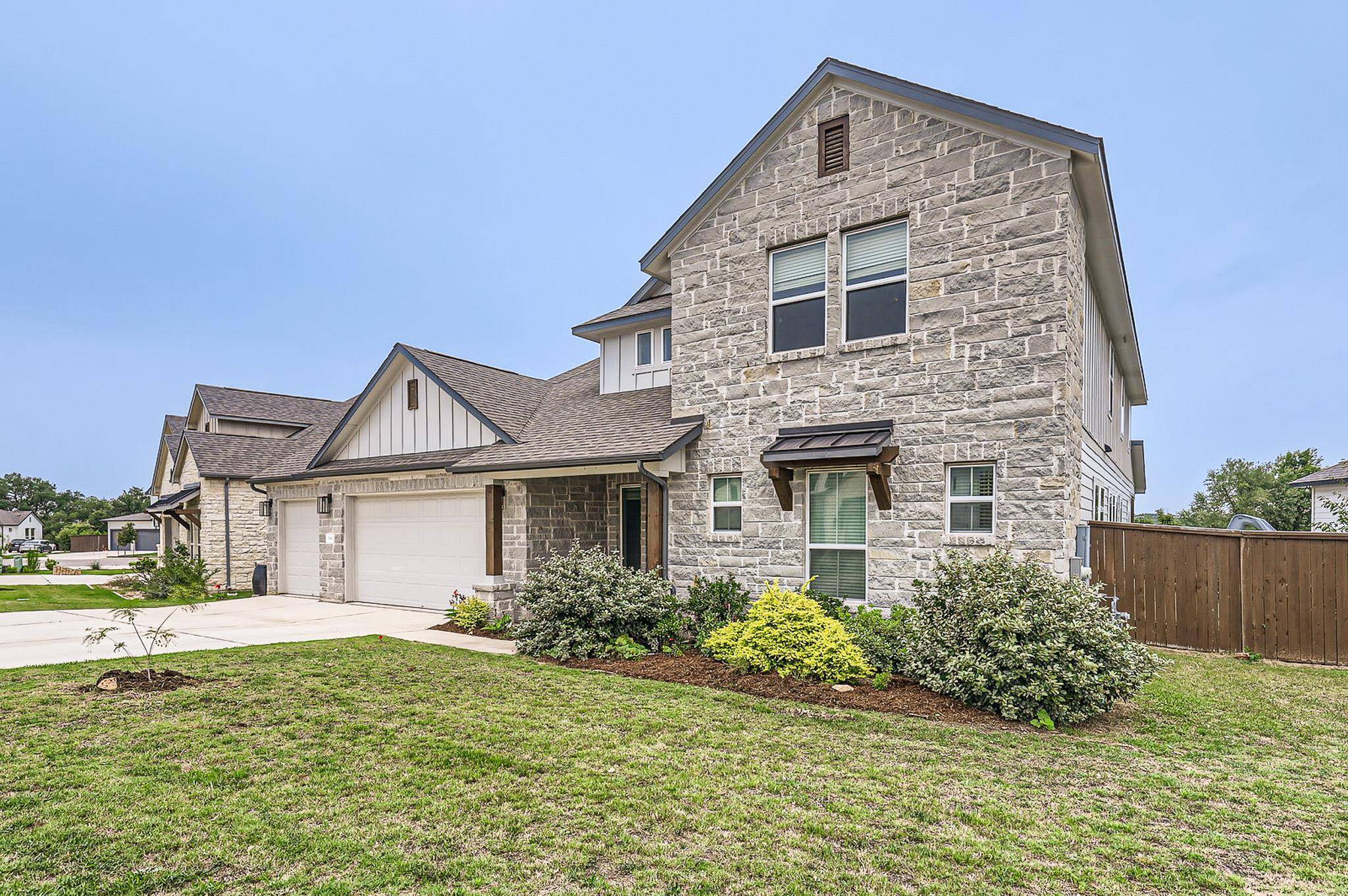 Liberty Hill, TX 78642,542 Round Valley TRL