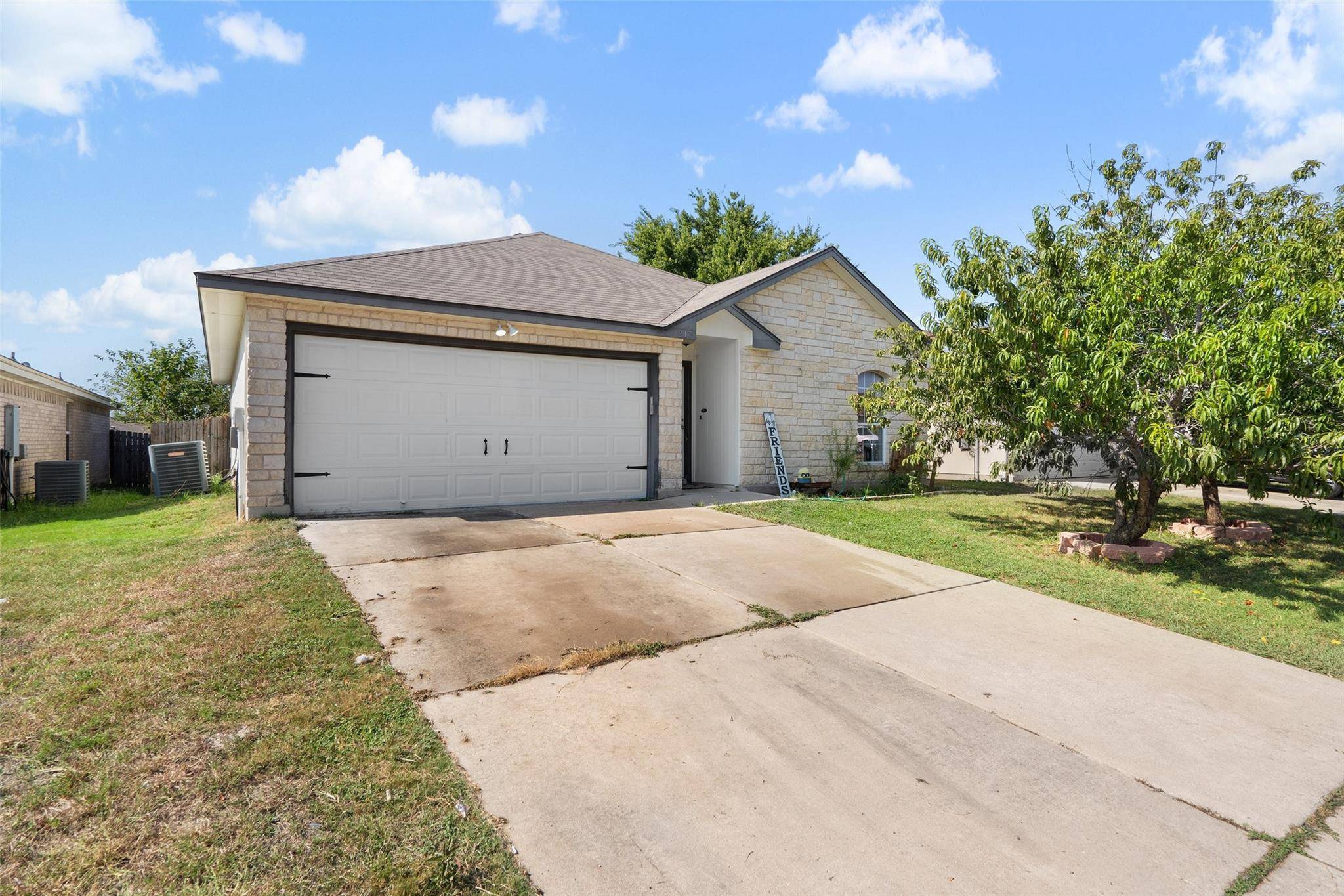 Jarrell, TX 76537,217 Moonstone DR