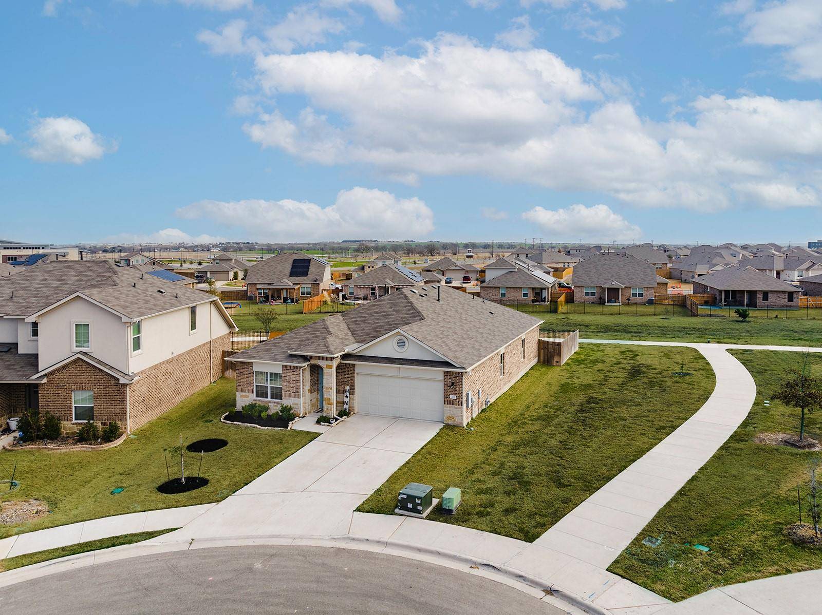 Georgetown, TX 78626,208 Shiner LN