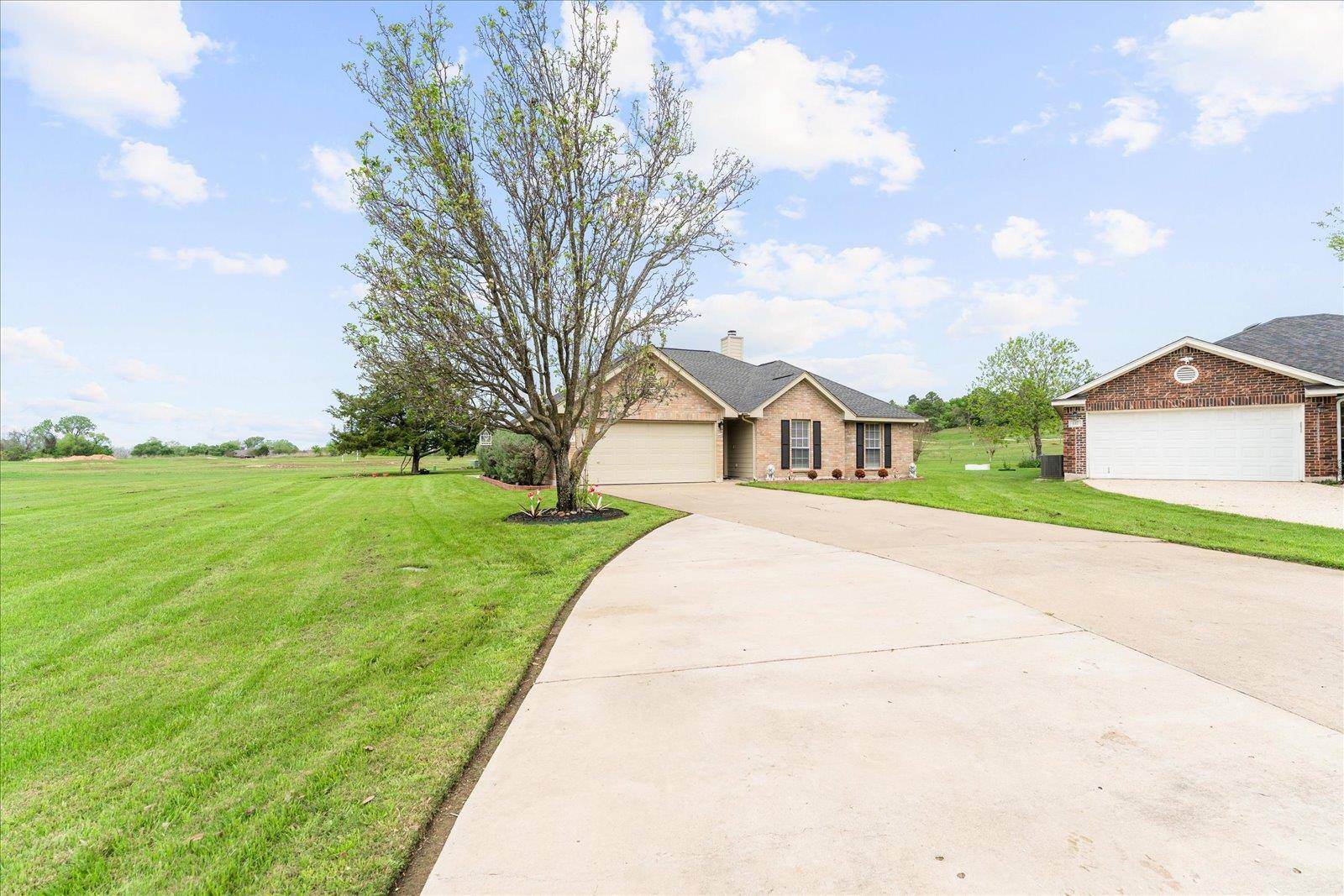 Bastrop, TX 78602,125 Fairway CT