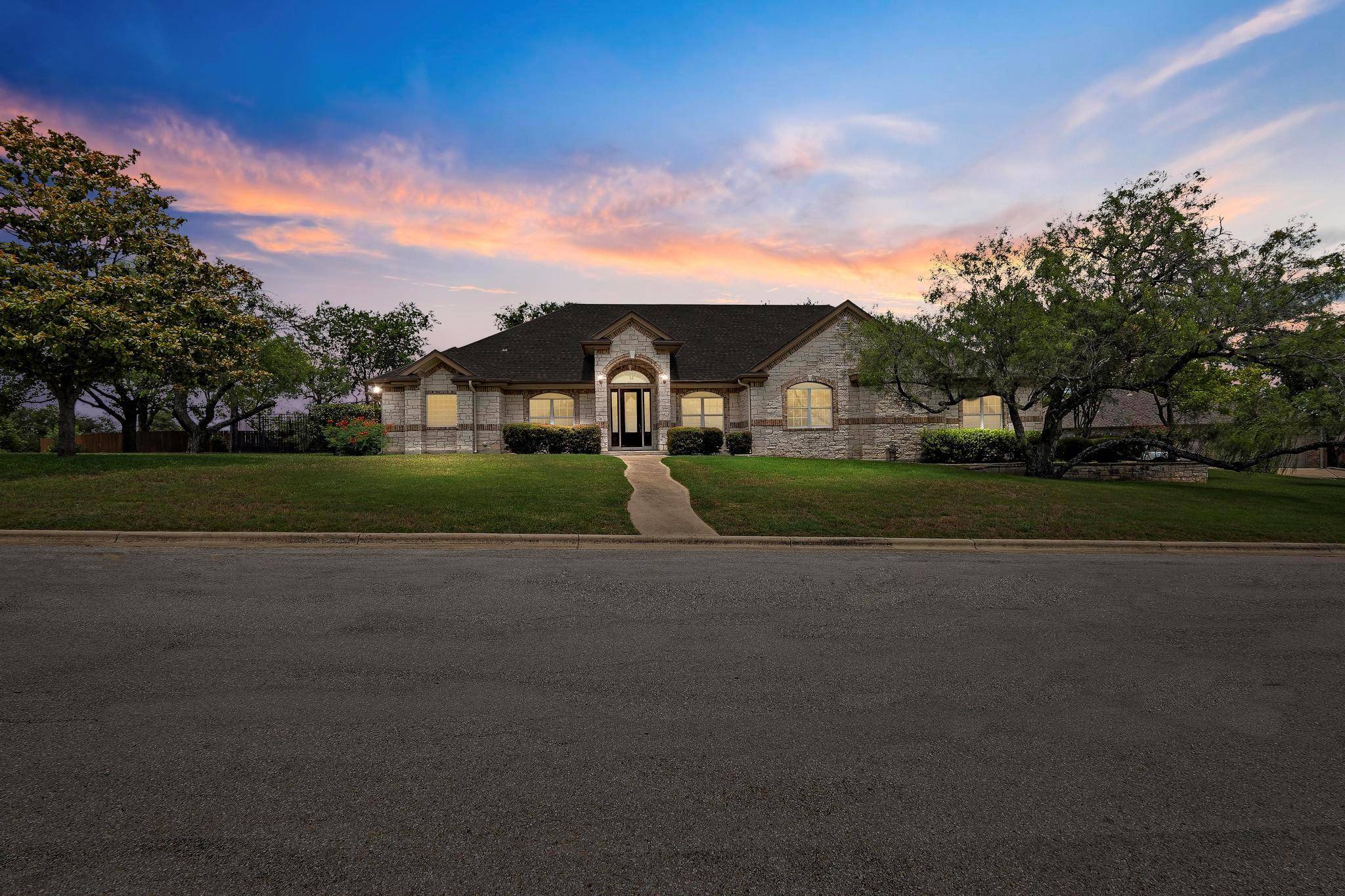 Taylor, TX 76574,1806 Carey Ave