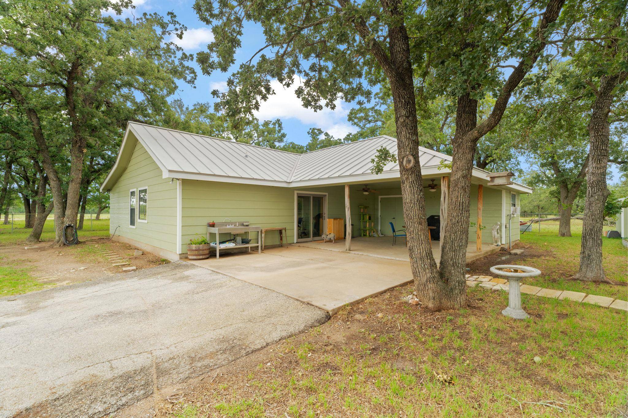 Kingsbury, TX 78638,3434 Prairie Lea RD