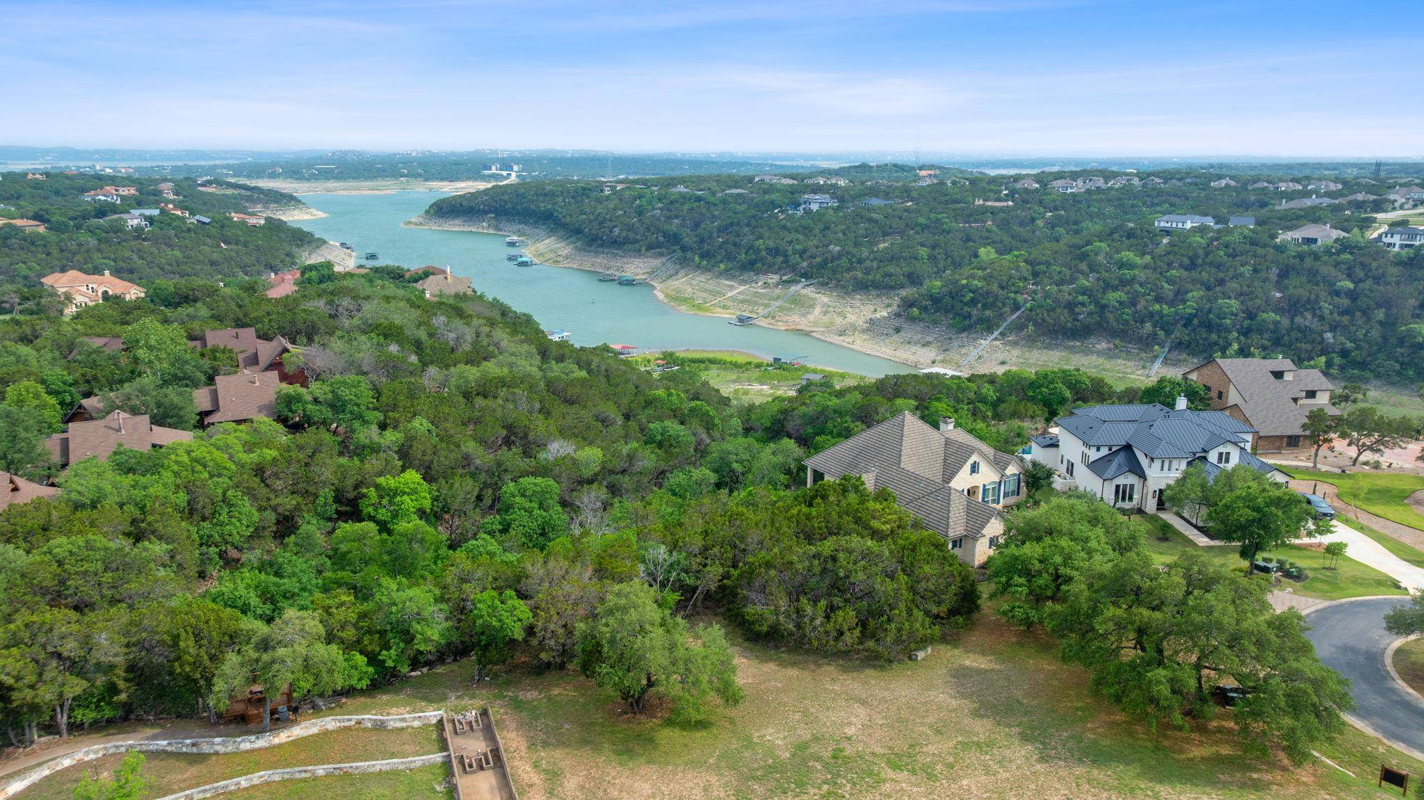 Jonestown, TX 78645,7201 Getaway DR