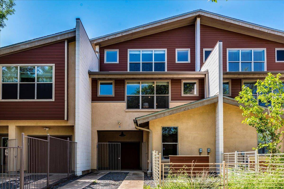 Austin, TX 78702,2608 E 6th ST #6