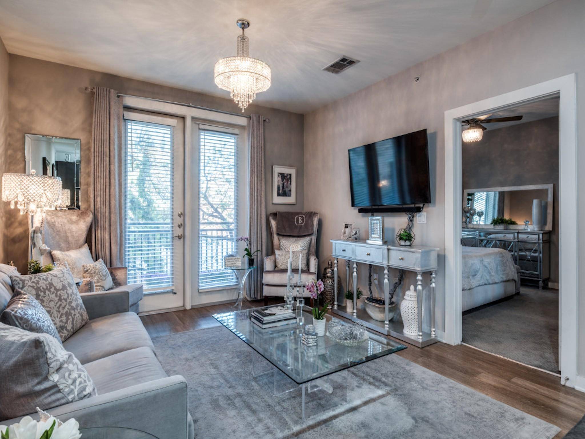 Austin, TX 78704,1900 Barton Springs RD #5037