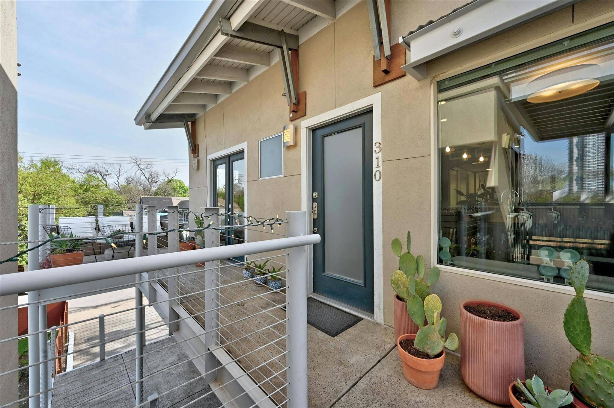 Austin, TX 78702,41 Waller ST #310