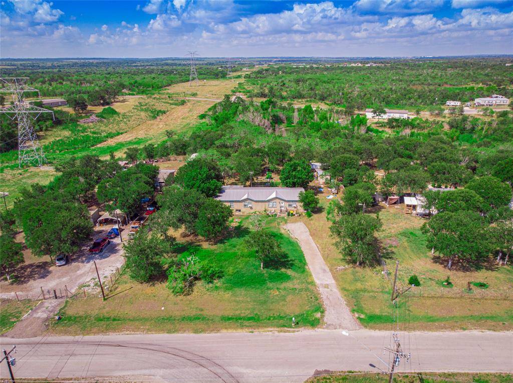 Dale, TX 78616,208 Legend Oaks DR