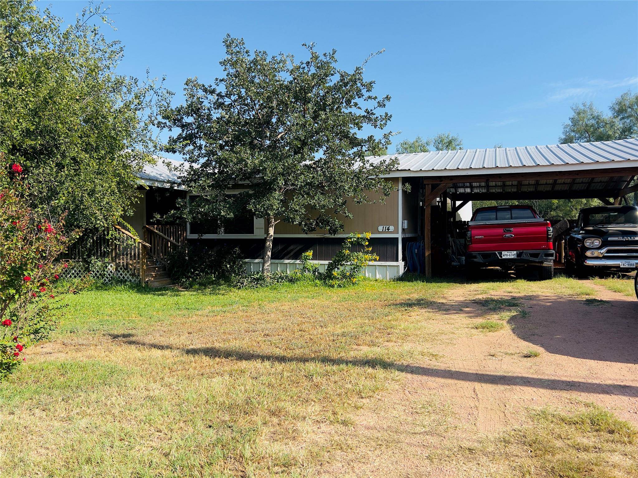 Kingsland, TX 78639,114 Lovers LN