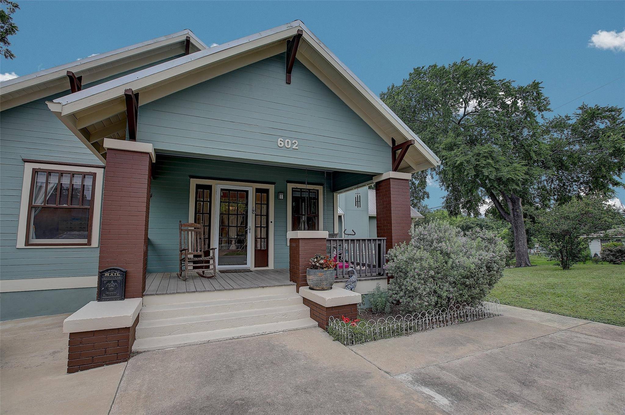 Georgetown, TX 78626,602 S College ST