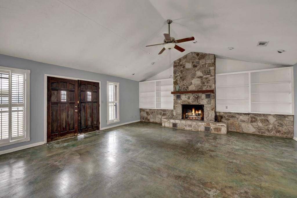 New Braunfels, TX 78130,1922 Lou Ann DR