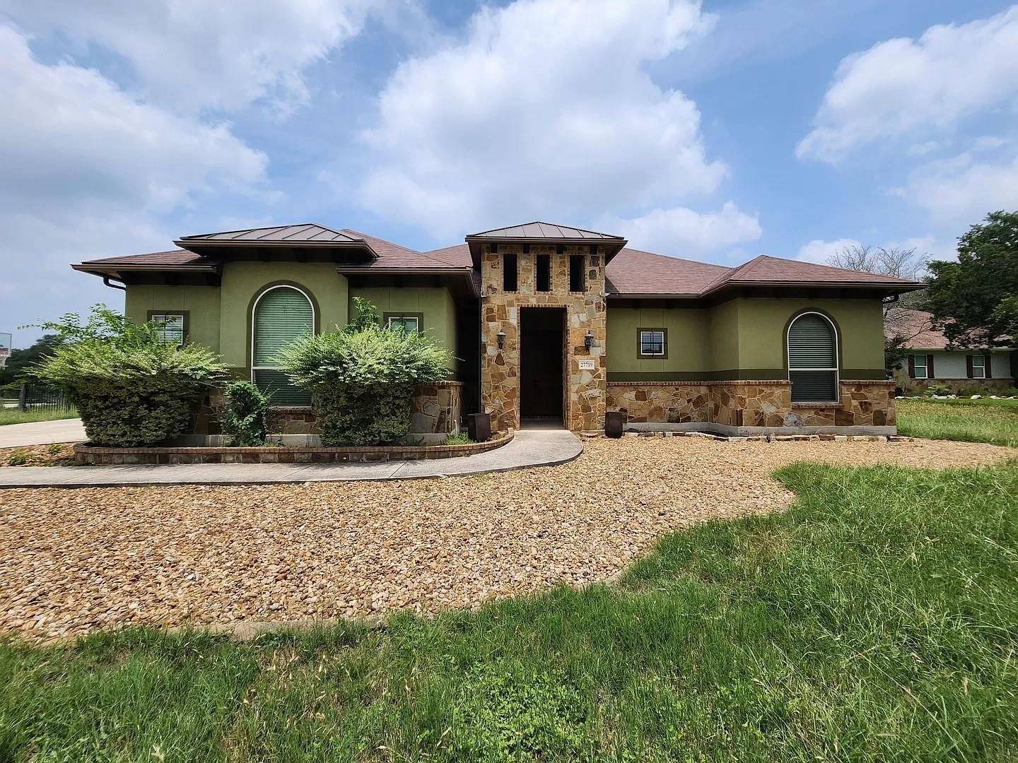 New Braunfels, TX 78132,27719 Bogen RD