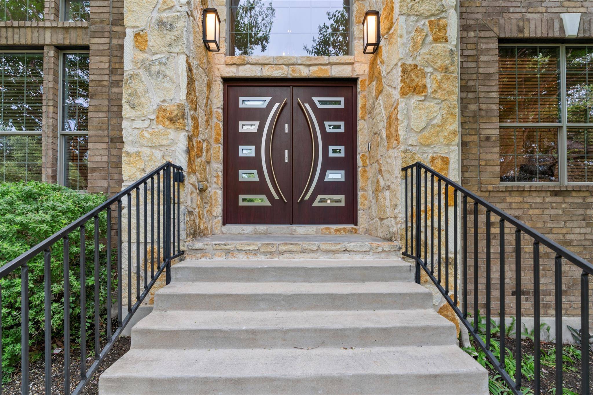 Austin, TX 78735,7608 Journeyville DR