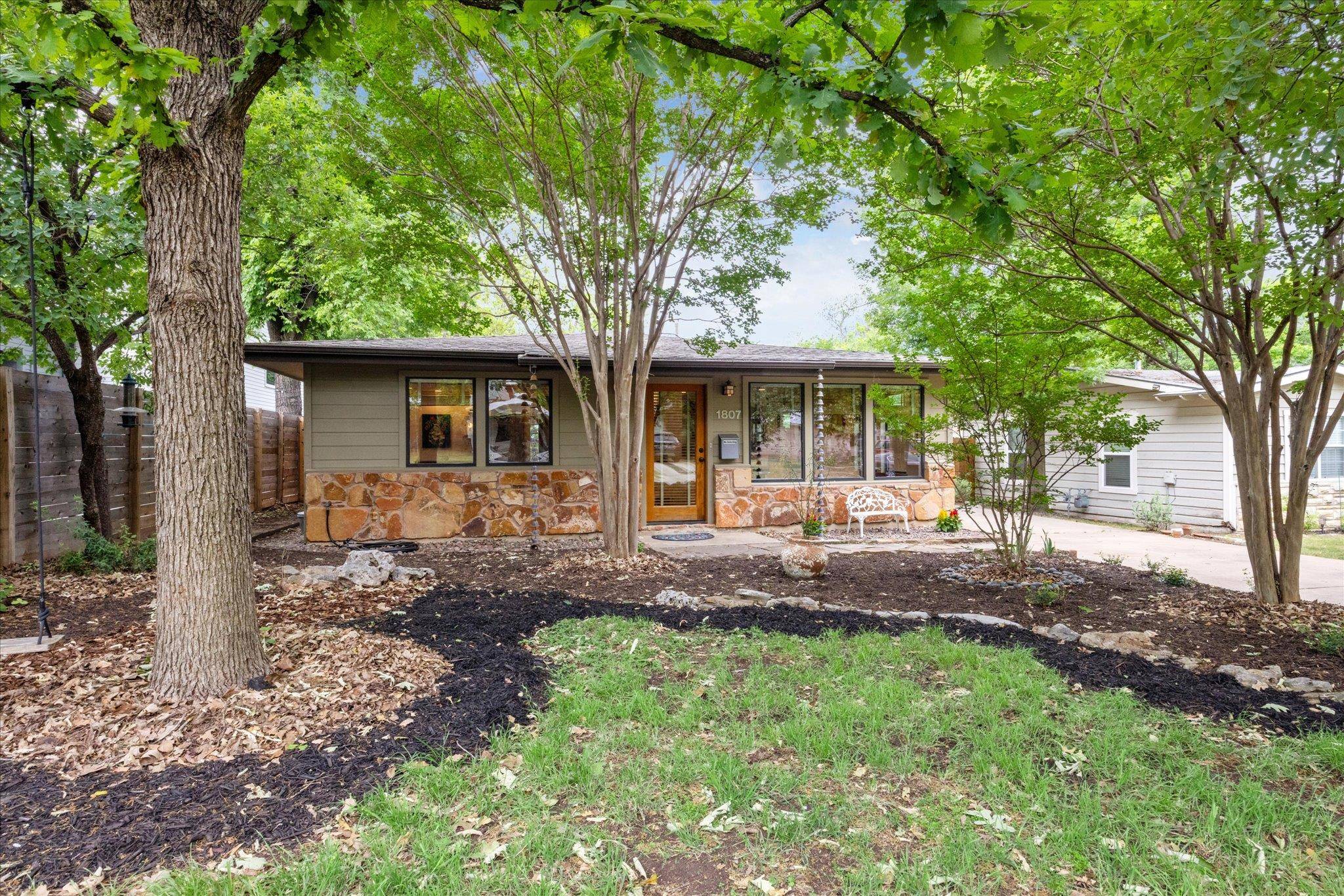 Austin, TX 78757,1807 Richcreek RD