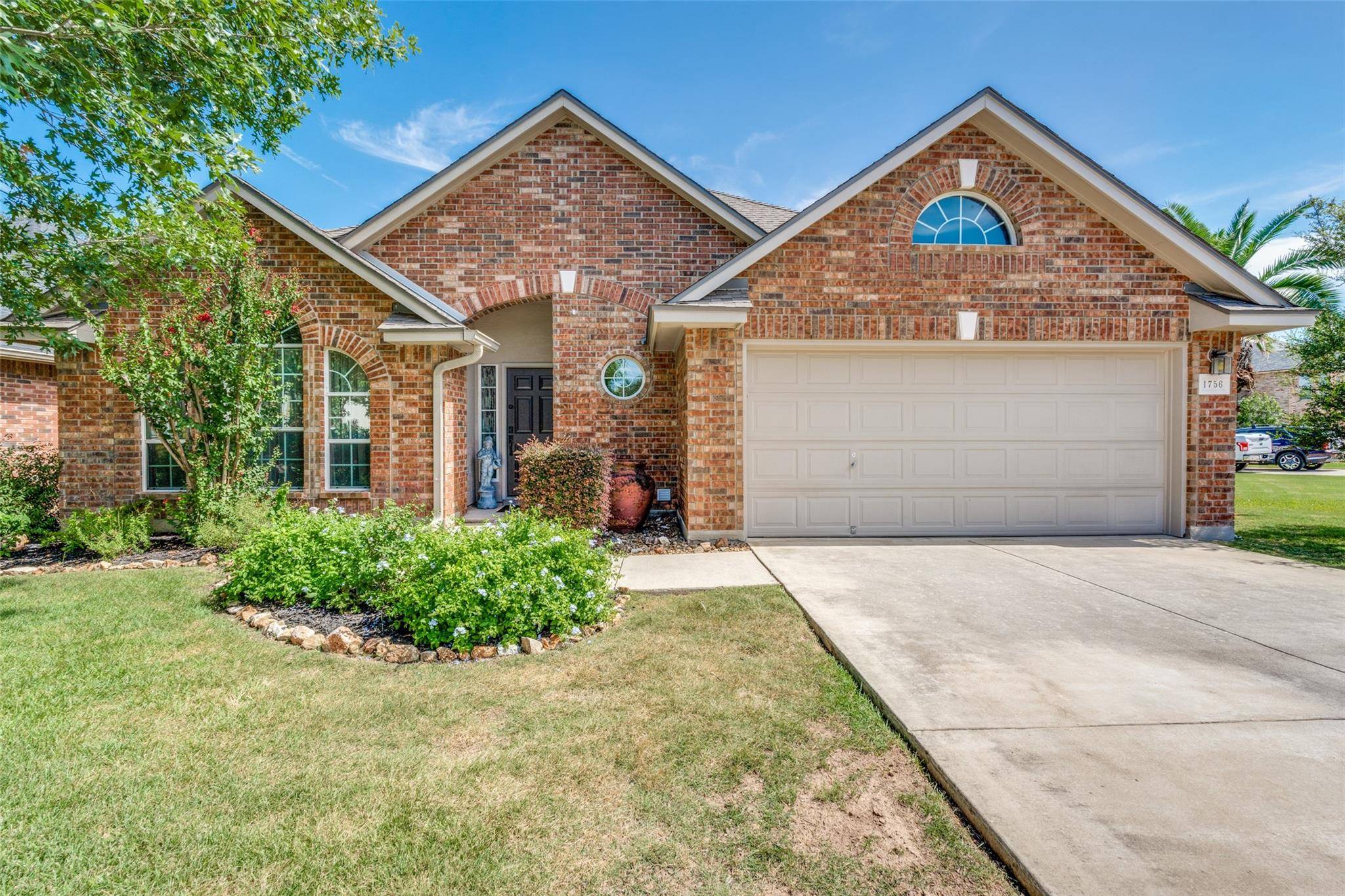 New Braunfels, TX 78132,1756 Oakmont CIR