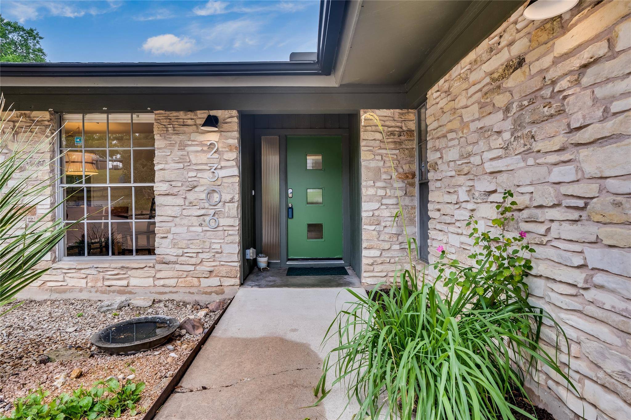 Austin, TX 78723,2306 Loyola LN