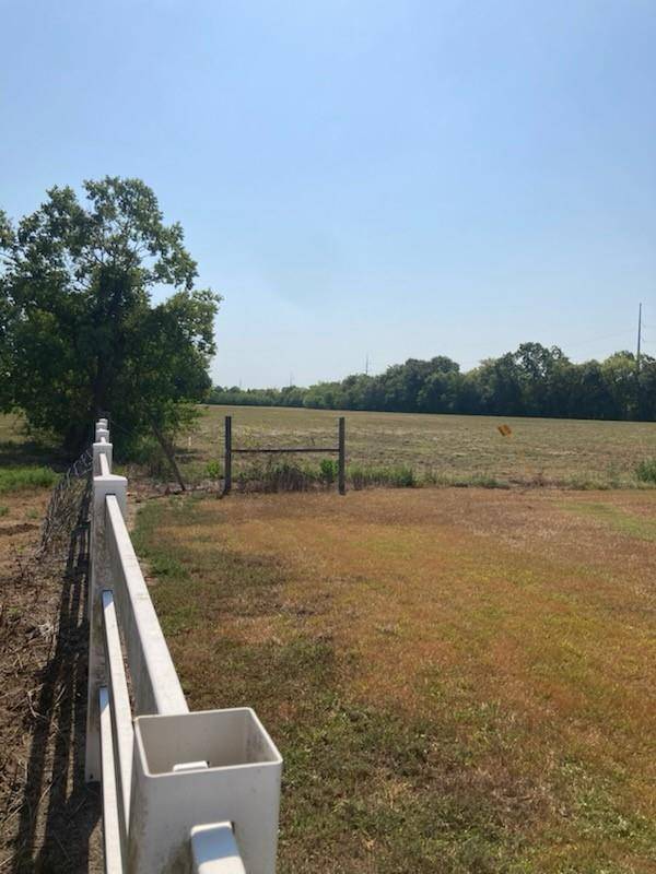 Beaumont, TX 77713,643 & 669 N Meeker RD