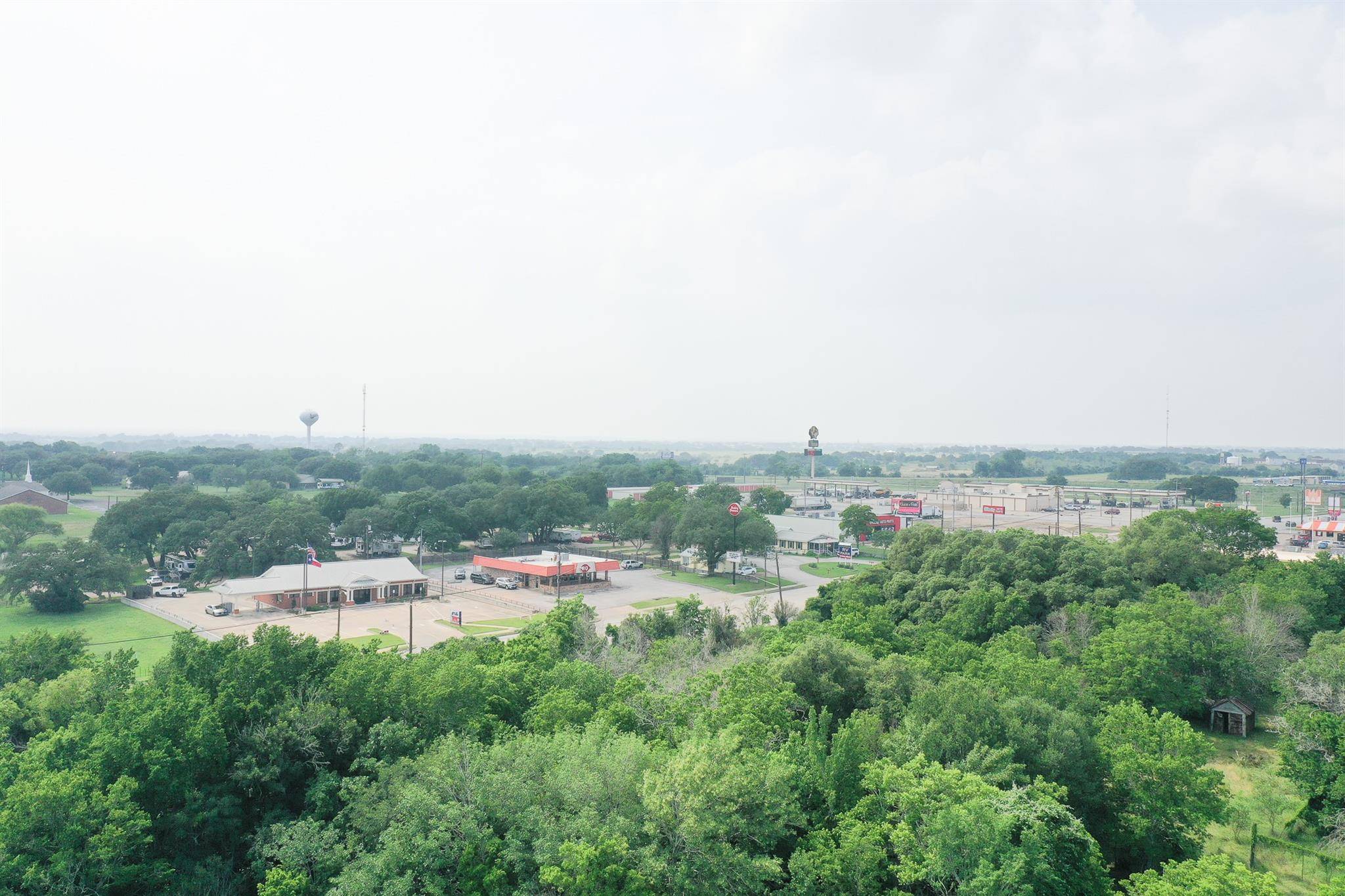 Schulenburg, TX 78956,72 N Kessler Ave