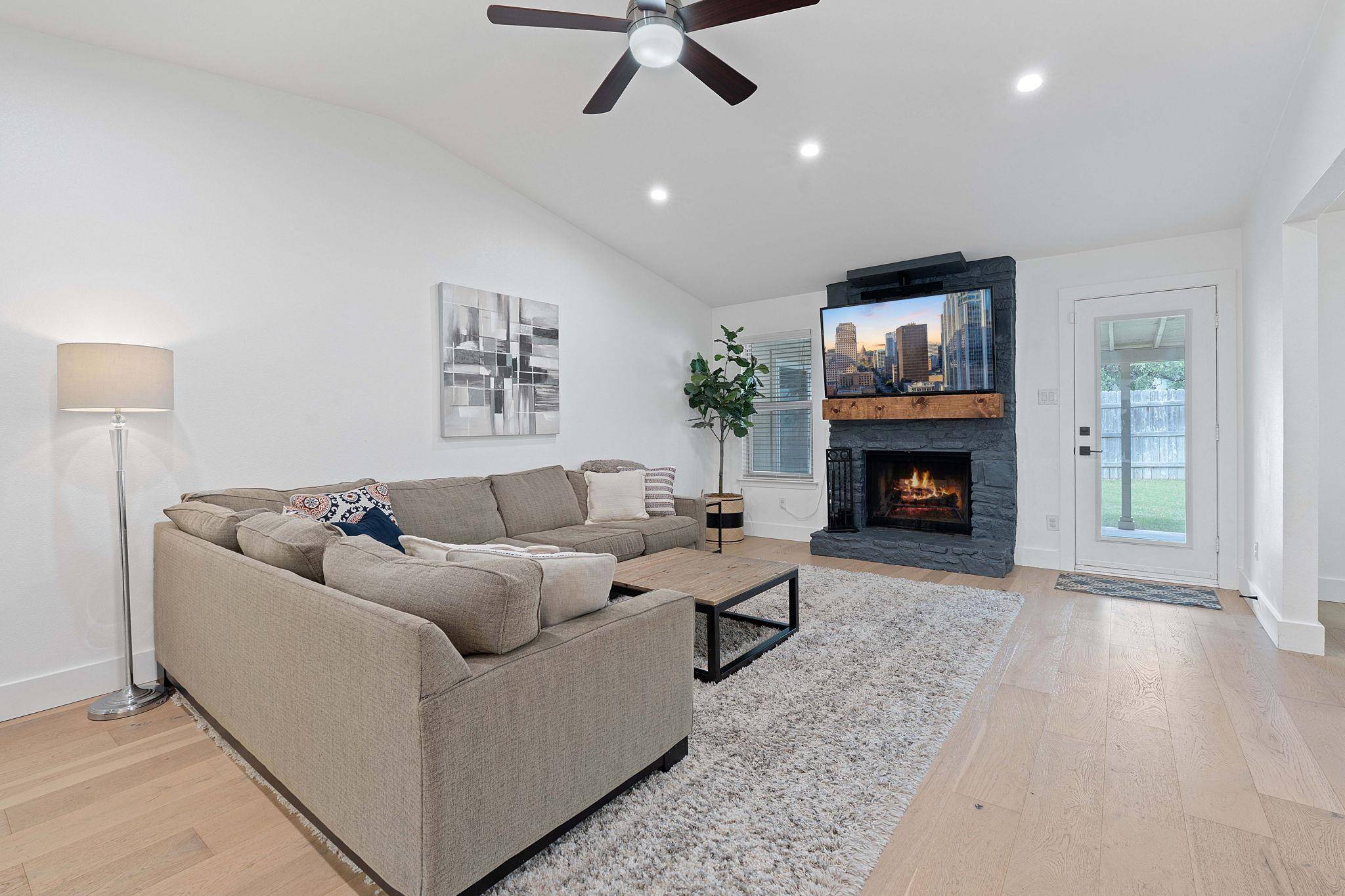 Austin, TX 78749,6008 Smith Oak TRL