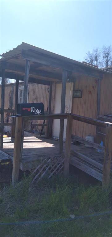 Cameron, TX 76520,903 W 8th ST