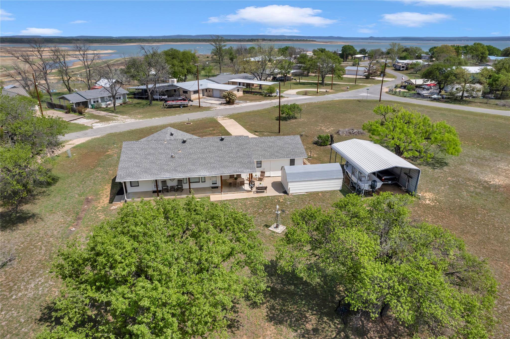 Buchanan Dam, TX 78609,707 Golden Beach DR