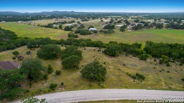 Bandera, TX 78003,445 Little Sorrel Way (and Lot 581)