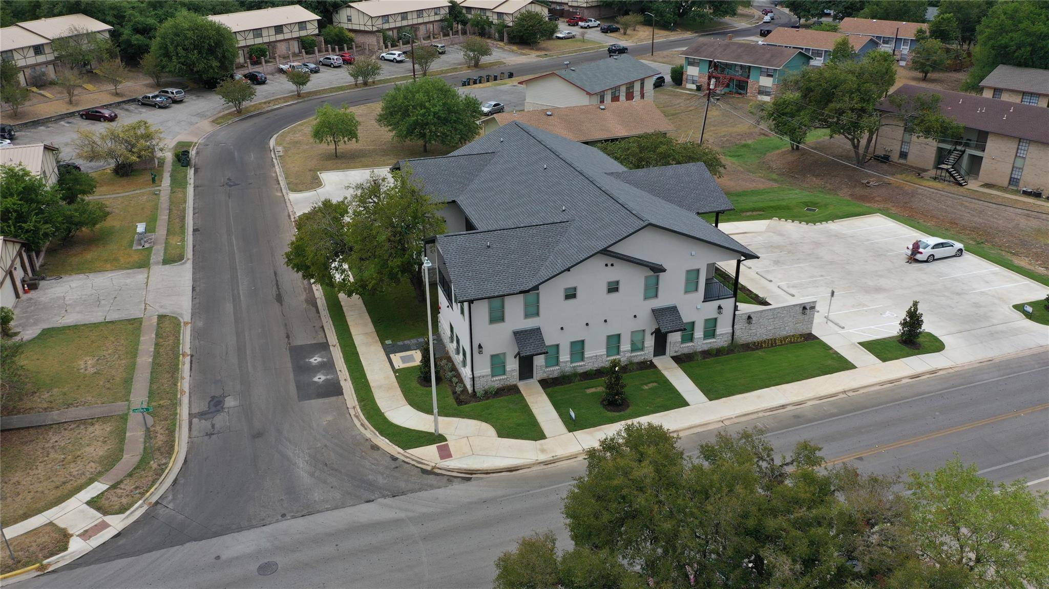 San Marcos, TX 78666,311 Craddock Ave #203
