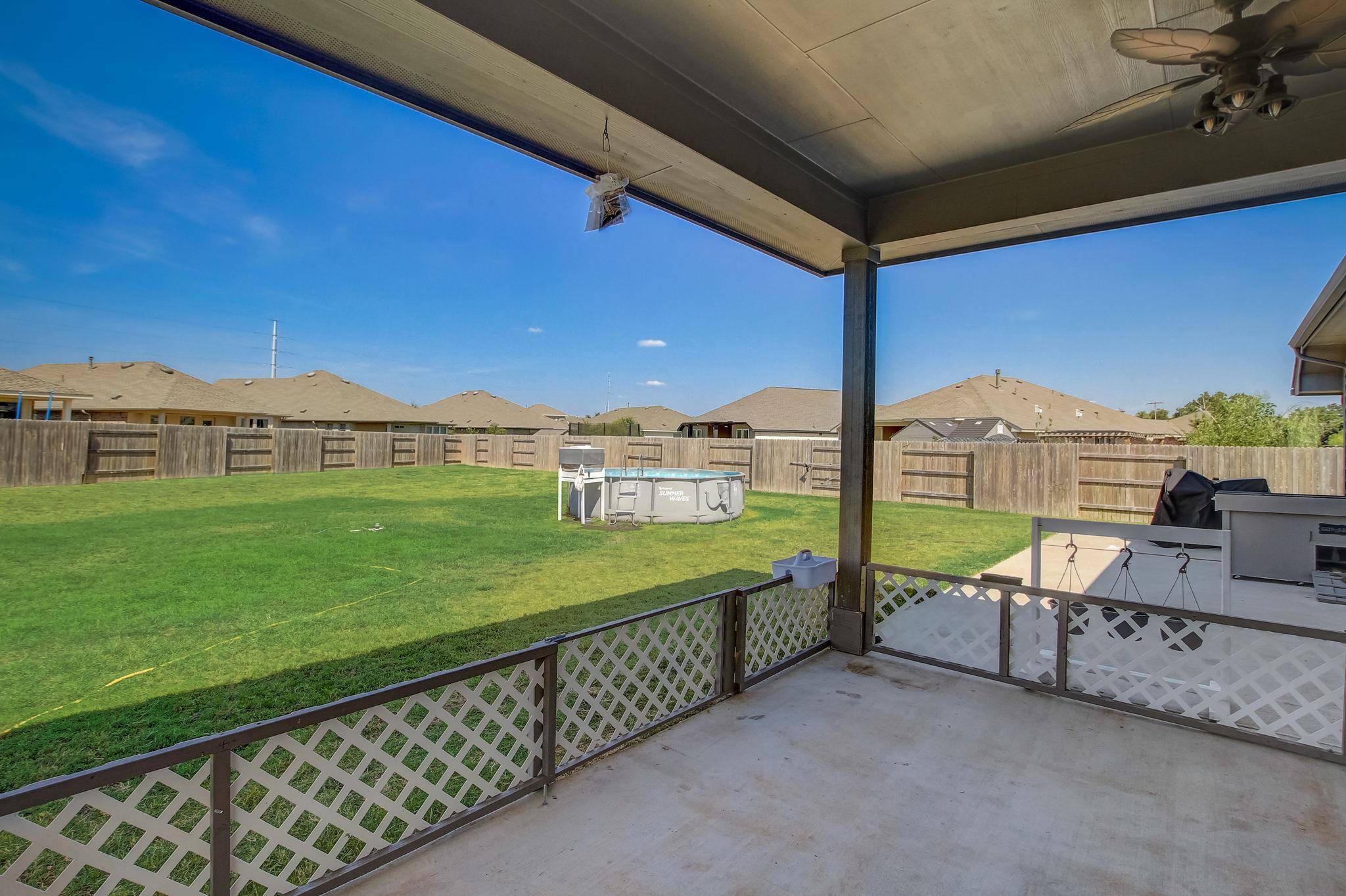 Bastrop, TX 78602,138 Edgewater TRL