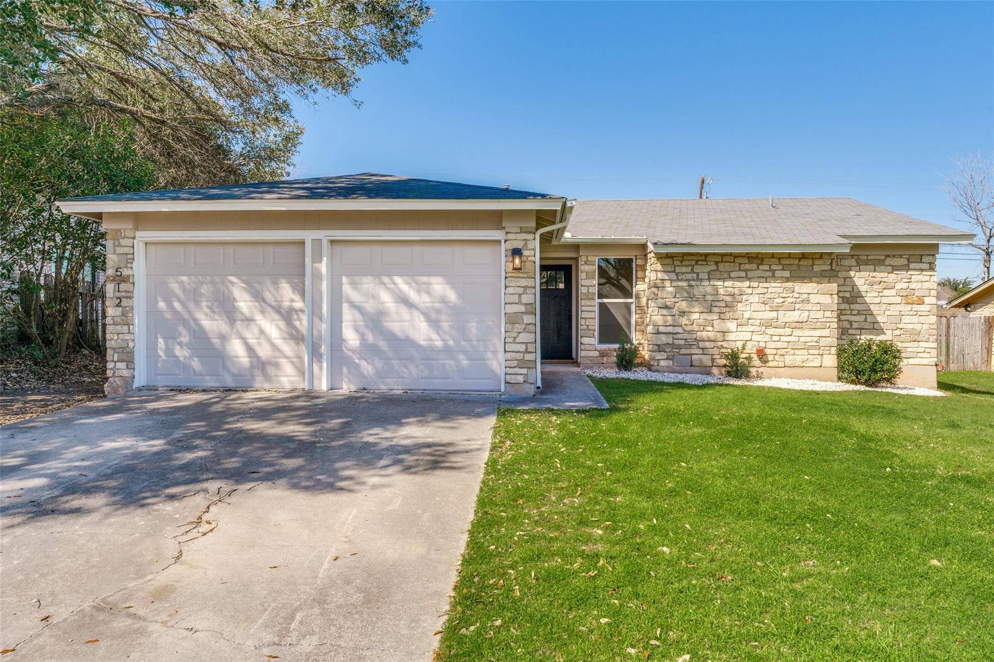 Pflugerville, TX 78660,512 Suzzane RD