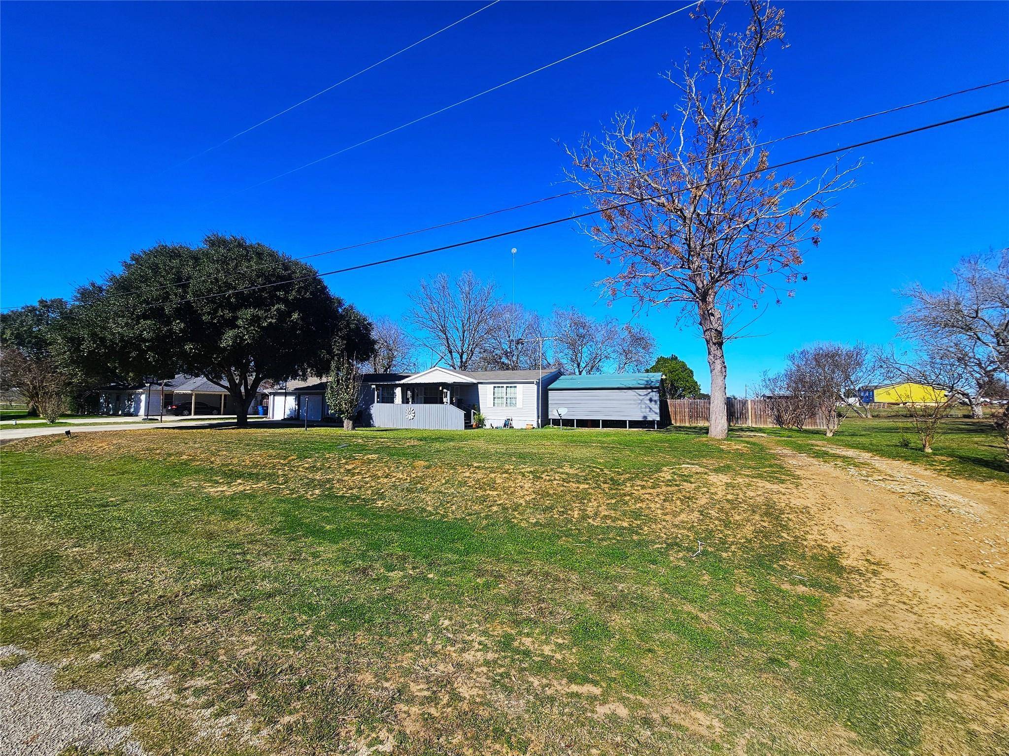 Seguin, TX 78155,112 Royal Crest CIR