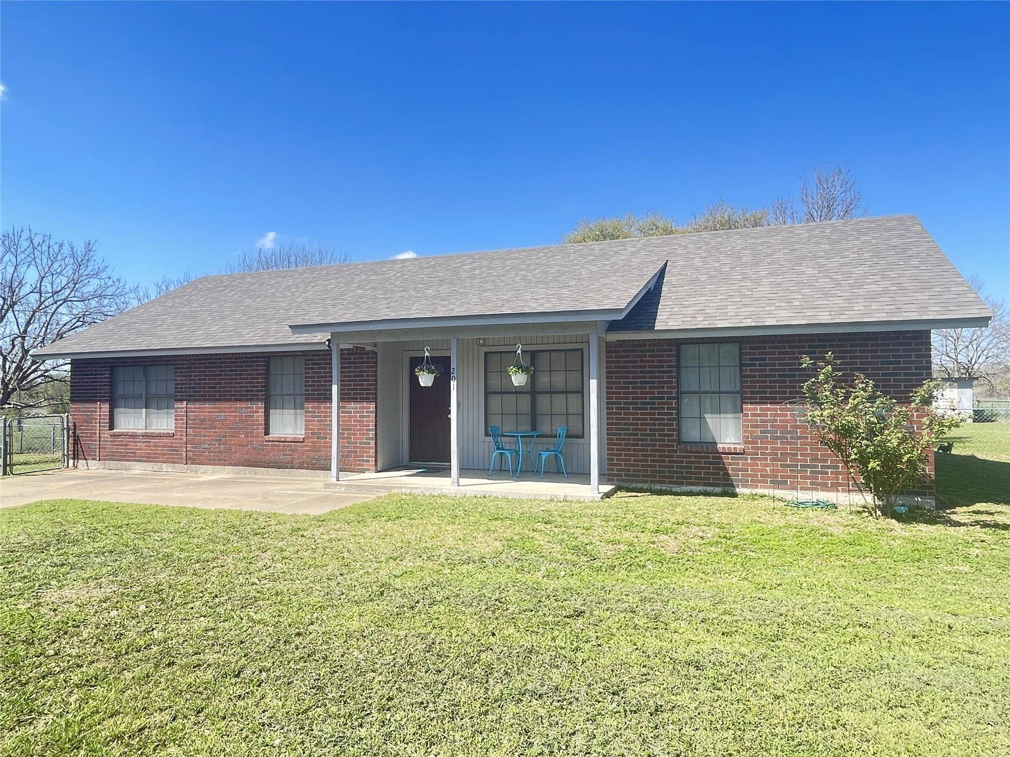 Florence, TX 76527,201 W Tomlinson ST