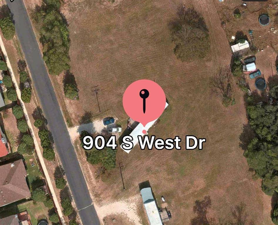 Leander, TX 78641,904 S West DR