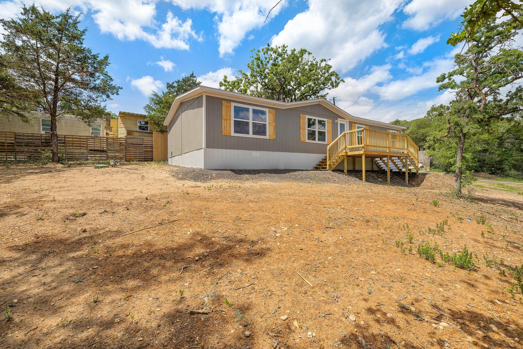 Bastrop, TX 78602,225 Moon Mist