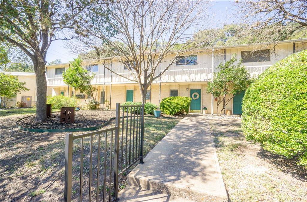 Austin, TX 78731,5330 Balcones DR #C