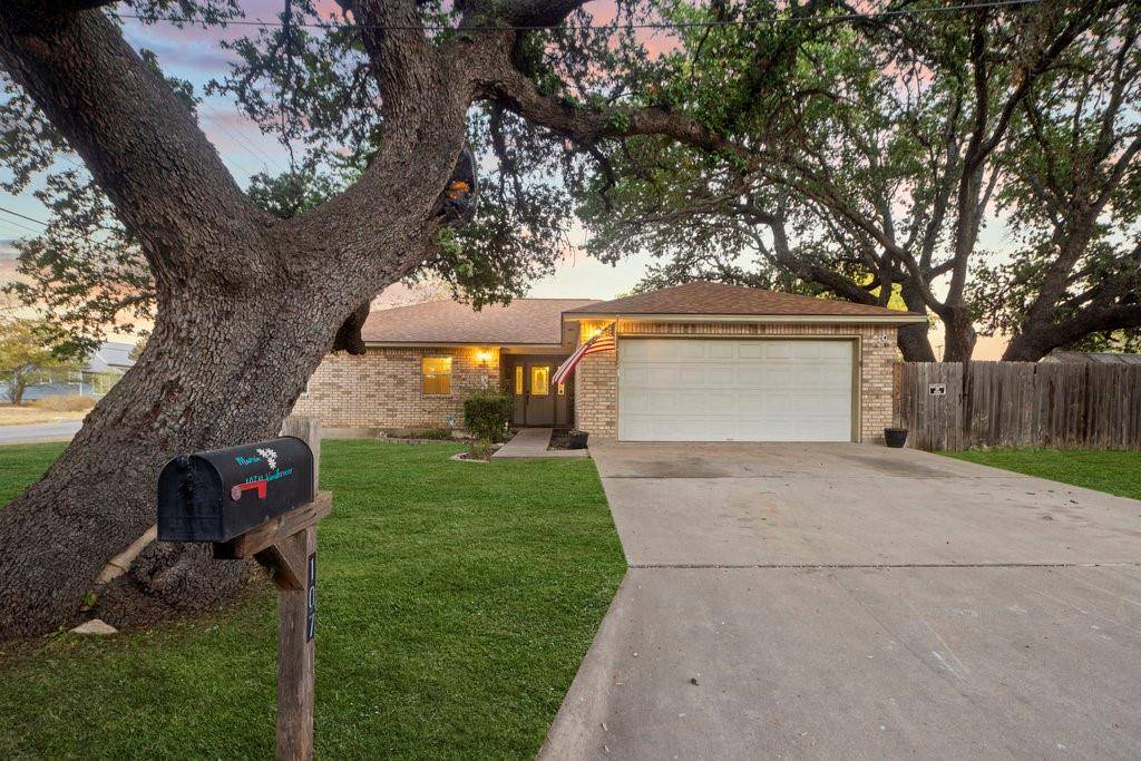 Burnet, TX 78611,107 N Vandeveer ST