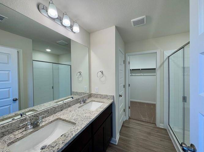 Elgin, TX 78621,233 Hidalgo LN