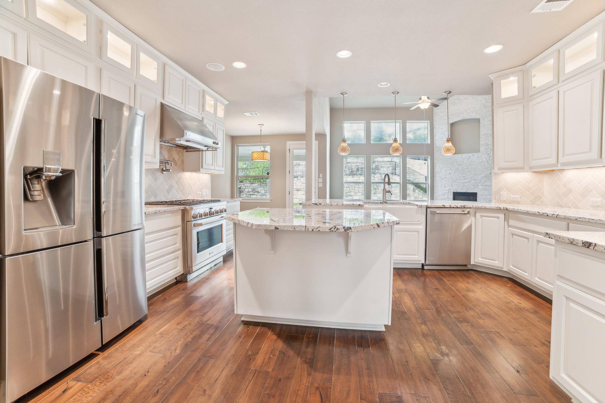 Austin, TX 78732,4303 Front Range LN