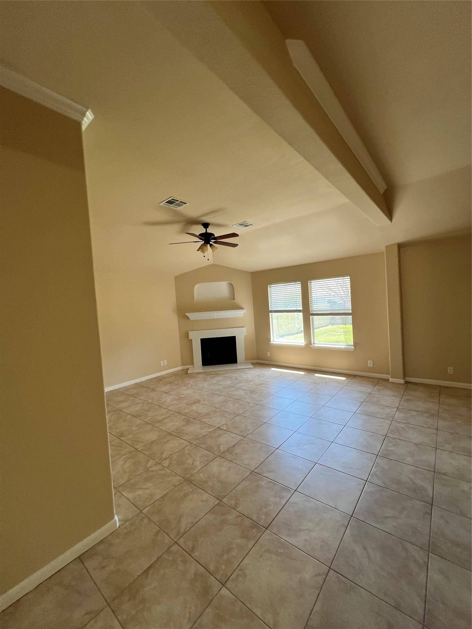 Hutto, TX 78634,129 Holmstrom ST