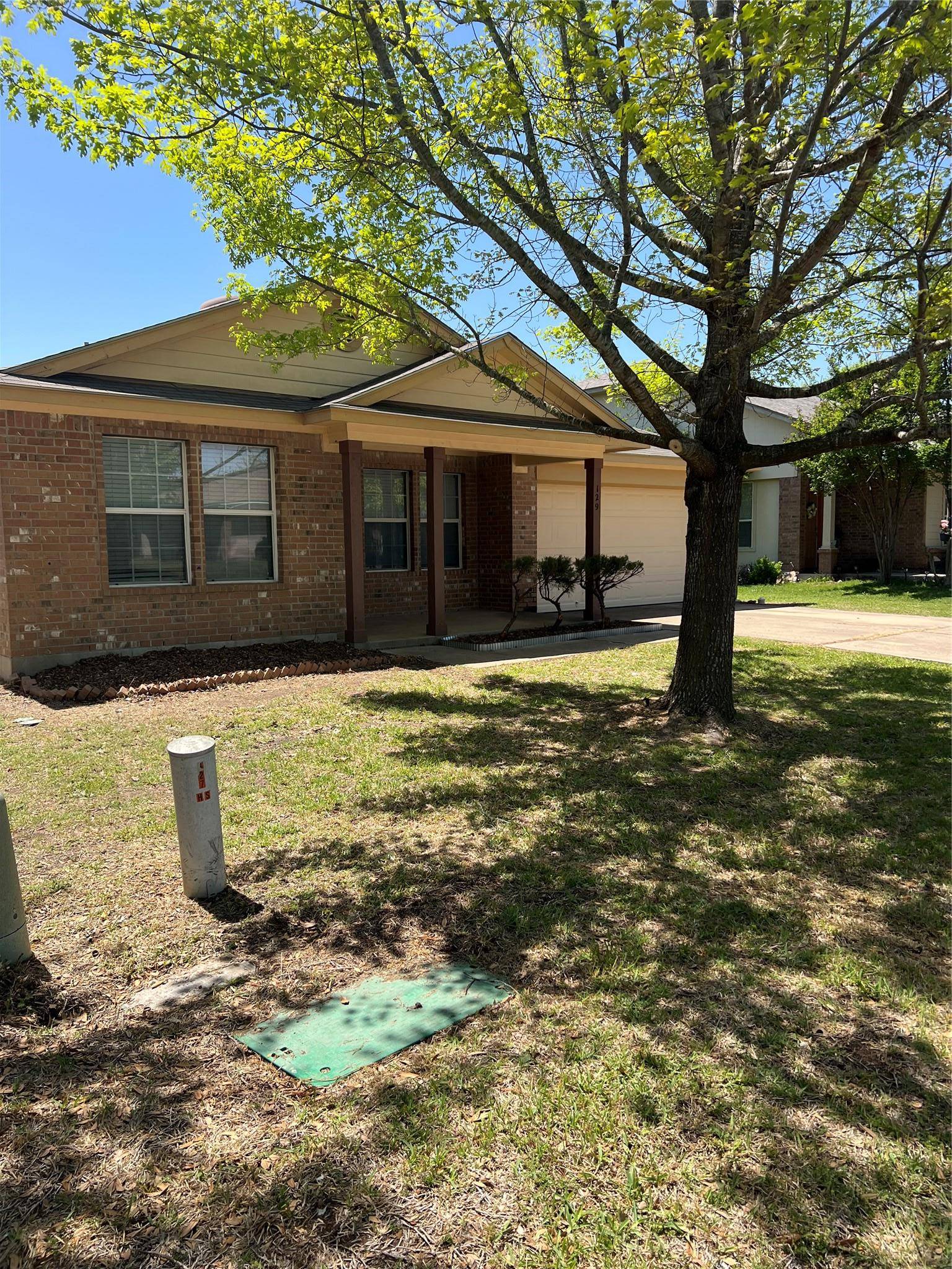 Hutto, TX 78634,129 Holmstrom ST
