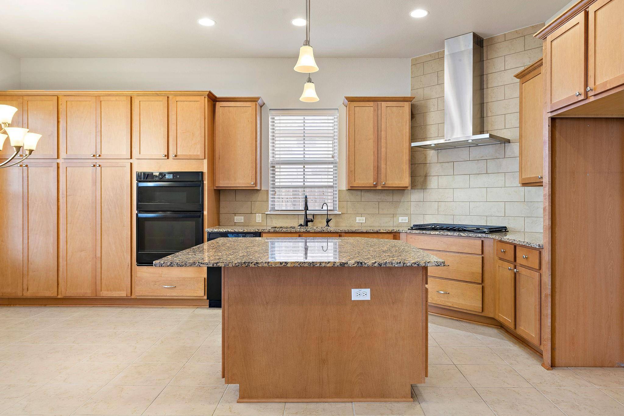 Round Rock, TX 78665,3750 E Palm Valley BLVD #103