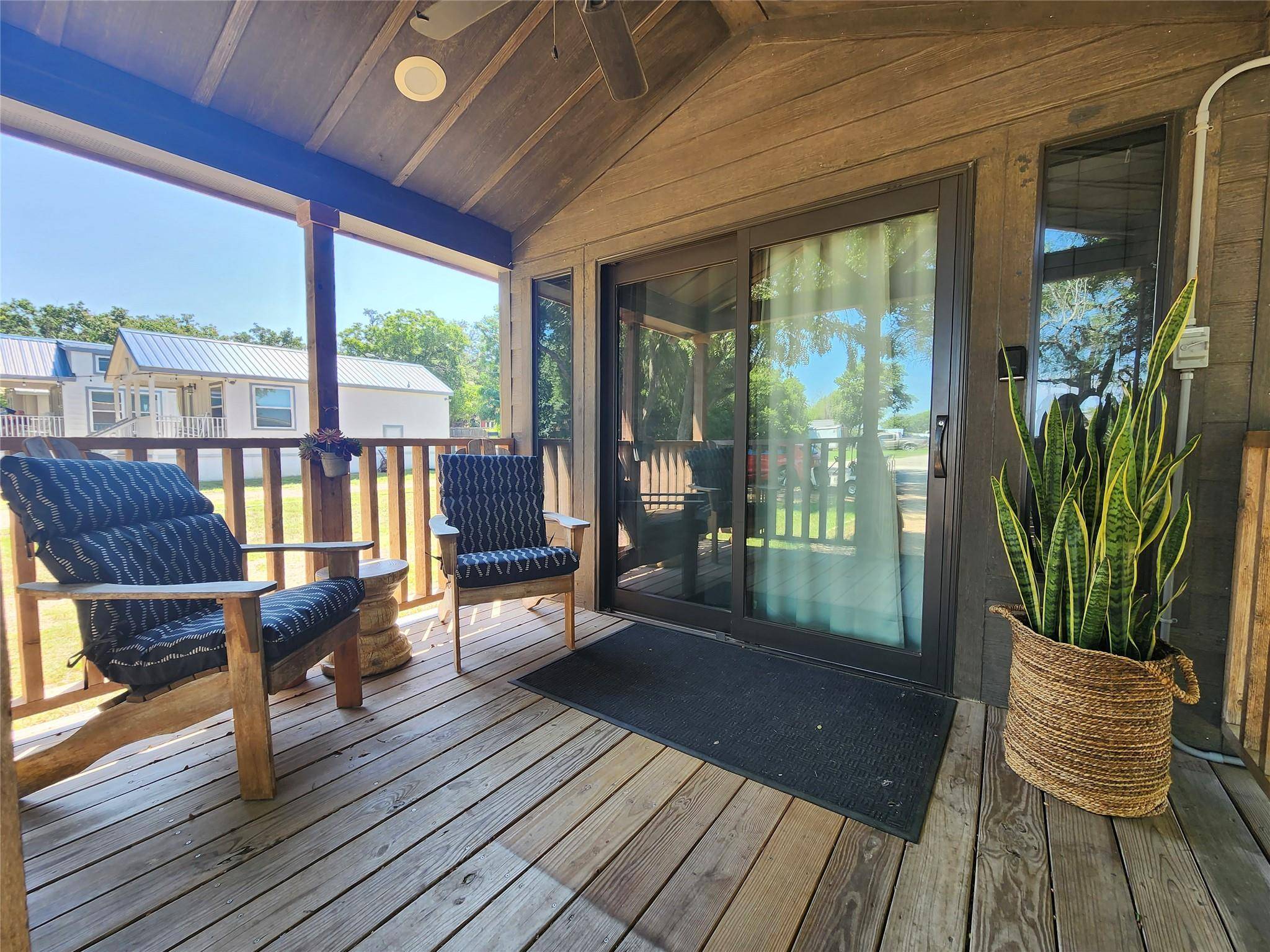 Staples, TX 78670,300 Park Ave