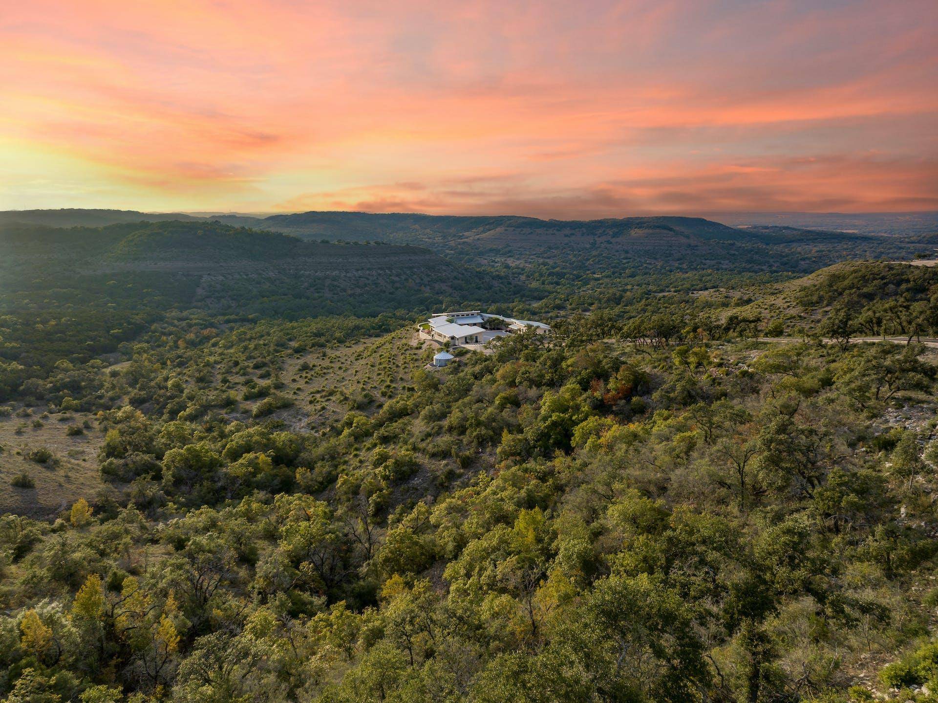 Wimberley, TX 78666,1785 Backbone RDG